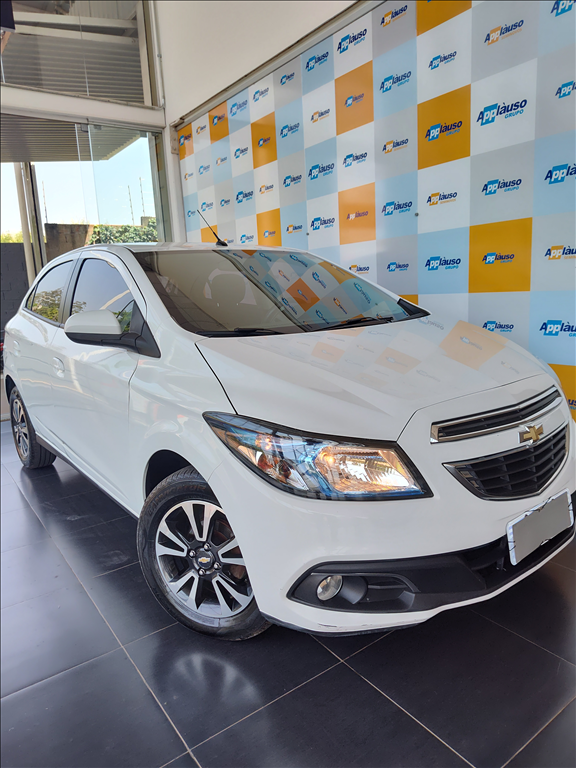 Chevrolet Onix - 1.4 MPFI LTZ 8V FLEX 4P AUTOMÁTICO