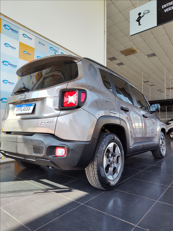 Jeep Renegade - 1.8 16V FLEX SPORT 4P AUTOMÁTICO