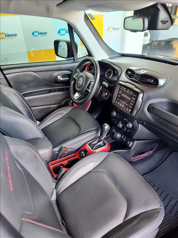 Jeep Renegade - 2.0 16V TURBO DIESEL TRAILHAWK 4P 4X4 AUTOMÁTICO