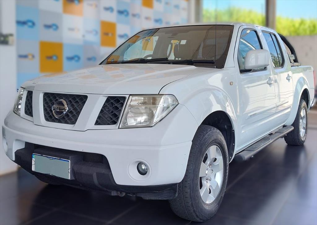 Nissan Frontier - 2.5 XE 4X4 CD TURBO ELETRONIC DIESEL 4P MANUAL