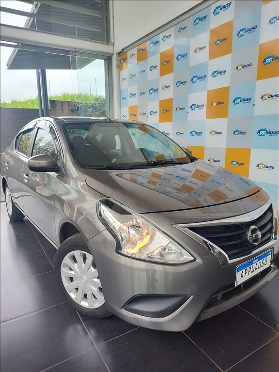 Nissan Versa - 1.6 16V FLEX S 4P MANUAL