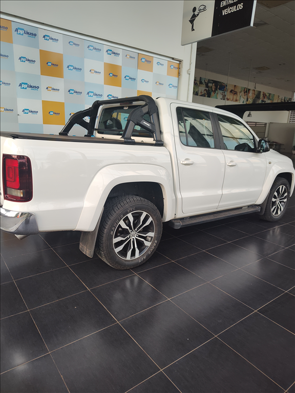 Volkswagen Amarok - 3.0 V6 TDI DIESEL HIGHLINE CD 4MOTION AUTOMÁTICO