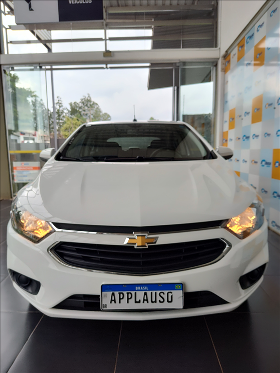 Chevrolet Onix - 1.4 MPFI LT 8V FLEX 4P MANUAL