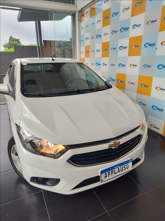 Chevrolet Onix - 1.4 MPFI LT 8V FLEX 4P MANUAL