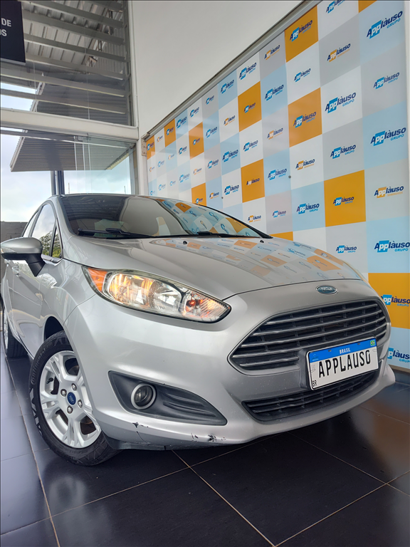 Ford Fiesta - 1.6 SE SEDAN 16V FLEX 4P POWERSHIFT