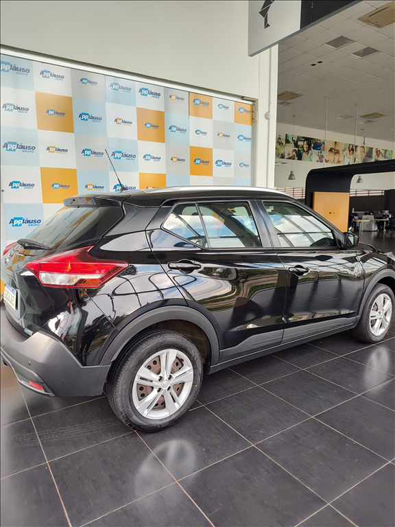 Nissan Kicks - 1.6 16V FLEXSTART S 4P XTRONIC