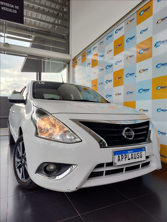 Nissan Versa - 1.6 16V FLEX SL 4P XTRONIC