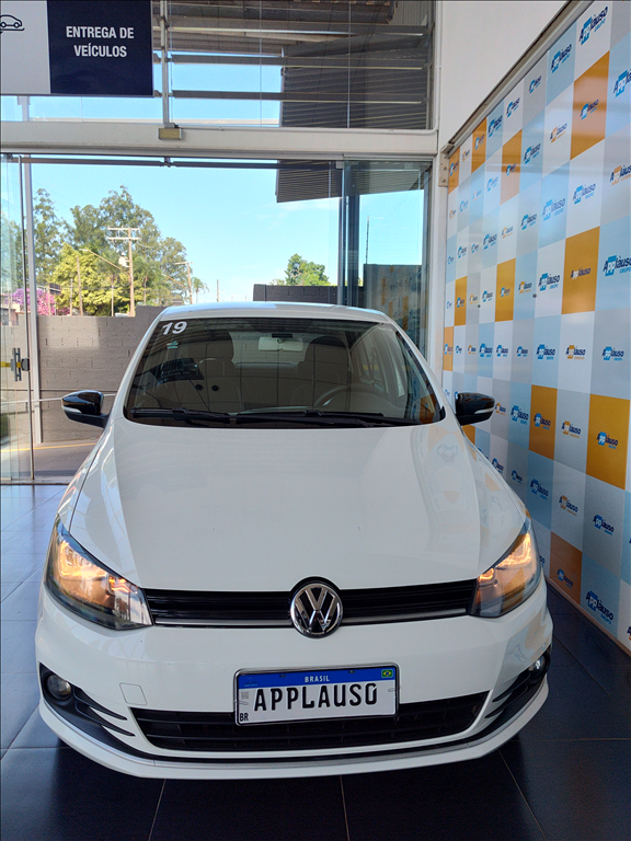 Volkswagen Fox - 1.6 MSI TOTAL FLEX CONNECT 4P MANUAL